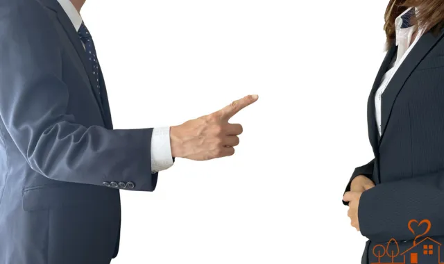 上司からのハラスメント