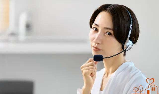 カスタマーセンターの女性